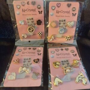 Decorate your socks with this 4 set of variety Slouch socks jewelry.